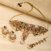 Maharani Kundan Neckpiece with Earrings and Maang Tikka